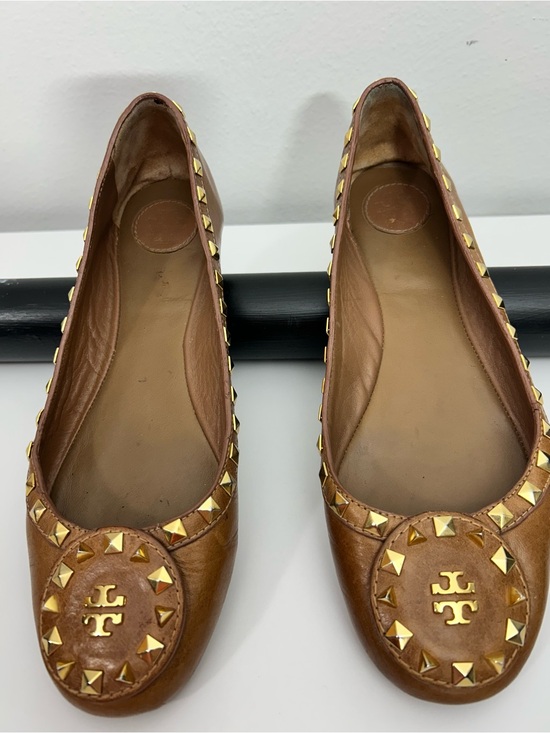 Tory Burch Shoes - Tory Burch Dale Brown Leather Logo Gold Stud Ballet Flats Slip-on Size 9